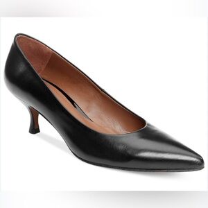 Donald Pliner Rome Black Strobel Flex Kitten Heel Pumps 8.5N VGC leather 8.5